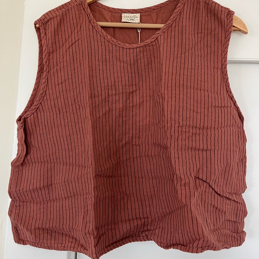 XXL curator sf cropped tank